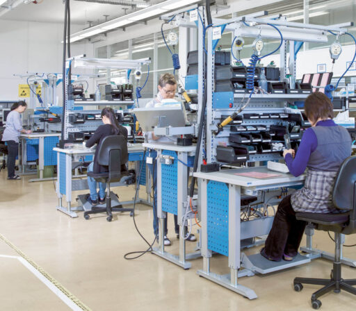 Ergonomische Arbeitsplatzgestaltung mit ERGO-line für gesteigerte Produktivität und Motivation {{brizy_dc_image_alt imageSrc=